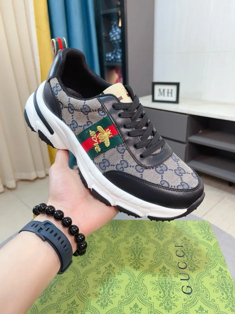 Men's shoes 💰458🌹🌹[GUCCI] Gucci's new lace-up casual men's shoes are on the market first, and the materials and workmanship are superior to all versions on the market. The highest quality shipped first-layer cowhide with imported original perforated materials➕Genuine leather lining, privately molded soft outsole, high foot comfort, imported special materials highlight the brand's unique charm, high-end customization 38-44